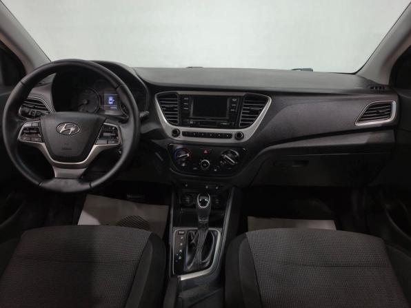 Hyundai Solaris II с пробегом 2017 года, цена 1 140 000 рублей, 184020 км, седан, Автокод Объявления