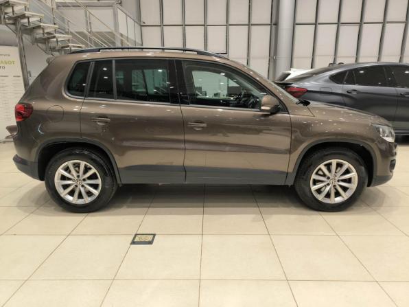 Volkswagen Tiguan I Рестайлинг с пробегом 2015 года, цена 1 500 000 рублей, 183848 км, внедорожник, Автокод Объявления