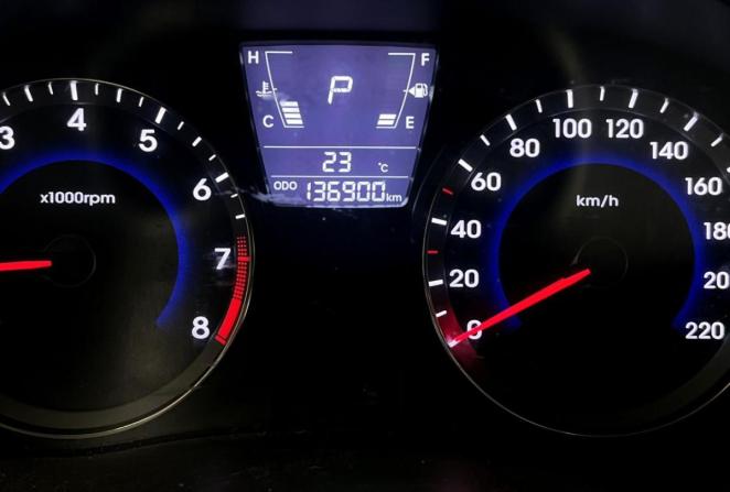 Hyundai Solaris I с пробегом 2013 года, цена 900 000 рублей, 136900 км, седан, Автокод Объявления