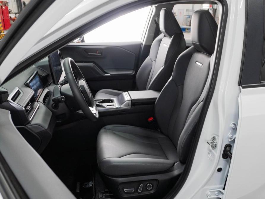 Toyota RAV4 VI (XA60) Тюмень  - изображение 13