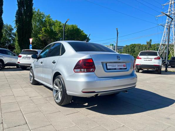 Volkswagen Polo V Рестайлинг с пробегом 2019 года, цена 1 195 300 рублей, 122096 км, седан, Автокод Объявления