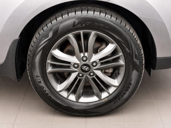 Hyundai ix35 I Рестайлинг с пробегом 2013 года, цена 1 090 000 рублей, 240077 км, внедорожник, Автокод Объявления