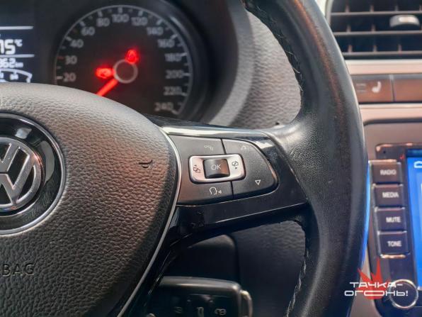 Volkswagen Polo V Рестайлинг с пробегом 2018 года, цена 1 248 000 рублей, 139000 км, седан, Автокод Объявления