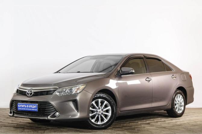 Toyota Camry VII (XV50) Рестайлинг с пробегом 2016 года, цена 1 999 000 рублей, 220000 км, седан, Автокод Объявления
