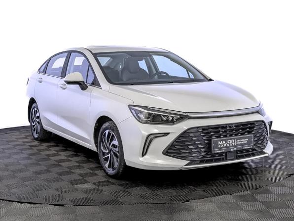 BAIC U5 Plus с пробегом 2023 года, цена 725 000 рублей, 182042 км, седан, Автокод Объявления