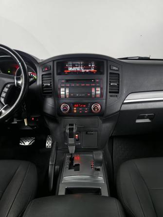 Mitsubishi Pajero IV Рестайлинг 1 с пробегом 2014 года, цена 2 333 000 рублей, 223759 км, внедорожник, Автокод Объявления