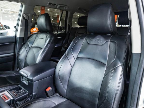 Toyota Land Cruiser Prado 150 Series Рестайлинг 2 с пробегом 2019 года, цена 4 599 700 рублей, 187635 км, внедорожник, Автокод Объявления