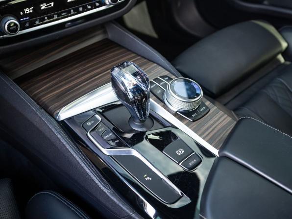 BMW 5 серии VII (G30/G31/G38) с пробегом 2017 года, цена 4 599 000 рублей, 112539 км, седан, Автокод Объявления