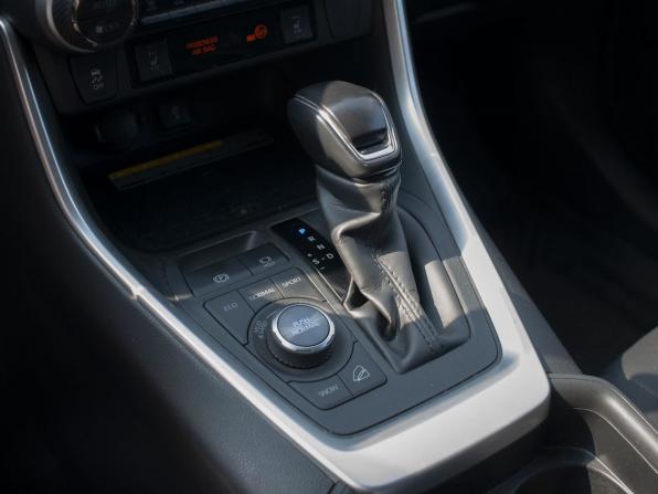 Toyota RAV4 V (XA50) с пробегом 2020 года, цена 3 800 000 рублей, 117311 км, внедорожник, Автокод Объявления