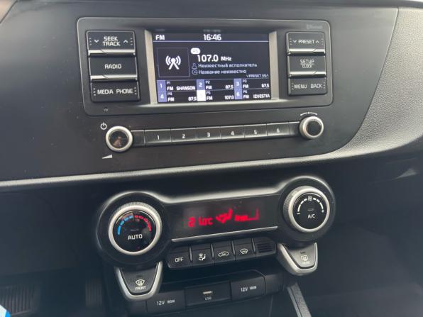 Kia Rio IV Рестайлинг с пробегом 2021 года, цена 1 750 000 рублей, 53780 км, седан, Автокод Объявления
