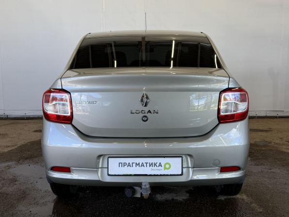 Renault Logan II с пробегом 2017 года, цена 730 000 рублей, 124500 км, седан, Автокод Объявления
