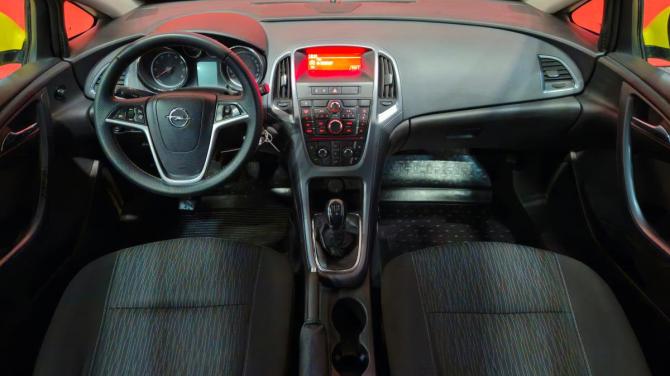 Opel Astra J Рестайлинг с пробегом 2012 года, цена 580 000 рублей, 264157 км, хэтчбек, Автокод Объявления