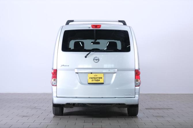 Nissan NV200 с пробегом 2011 года, цена 1 599 000 рублей, 133000 км, минивэн, Автокод Объявления