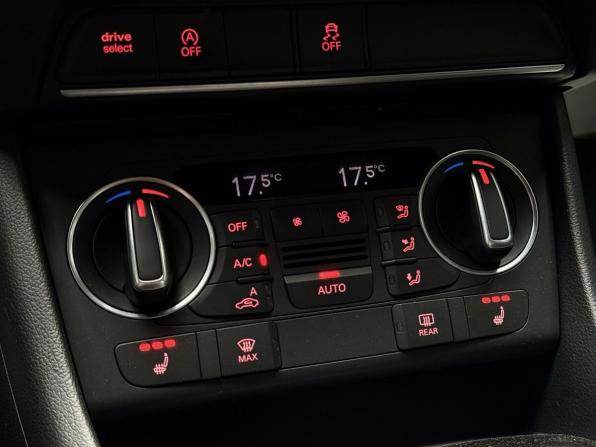Audi Q3 I (8U) Рестайлинг с пробегом 2017 года, цена 2 149 000 рублей, 165018 км, внедорожник, Автокод Объявления