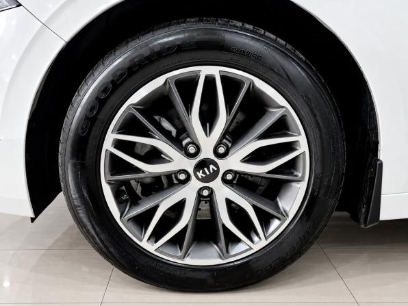 Kia K5 III с пробегом 2021 года, цена 1 515 000 рублей, 326768 км, седан, Автокод Объявления