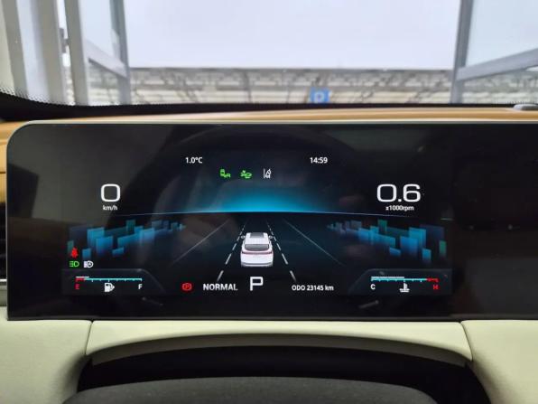 JETOUR X70+ I Рестайлинг с пробегом 2023 года, цена 2 050 000 рублей, 23400 км, внедорожник, Автокод Объявления
