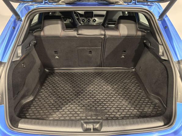 Mercedes-Benz GLA I (X156) с пробегом 2015 года, цена 1 930 000 рублей, 104821 км, внедорожник, Автокод Объявления