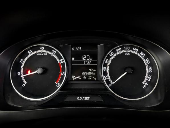 Skoda Rapid I Рестайлинг с пробегом 2019 года, цена 850 000 рублей, 229200 км, лифтбек, Автокод Объявления