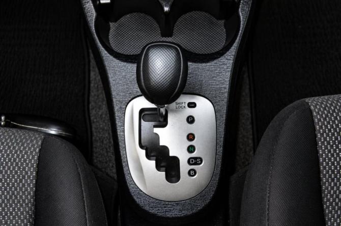 Toyota Vitz III (XP130) с пробегом 2013 года, цена 799 000 рублей, 192200 км, хэтчбек, Автокод Объявления