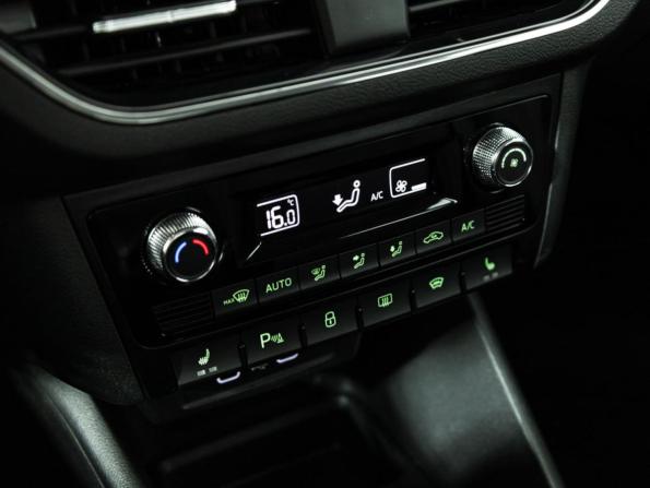 Skoda Rapid II с пробегом 2021 года, цена 1 490 700 рублей, 66561 км, лифтбек, Автокод Объявления