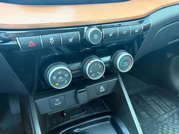 Lada (ВАЗ) Vesta I Рестайлинг (NG) с пробегом 2024 года, цена 1 589 000 рублей, 4673 км, универсал, Автокод Объявления