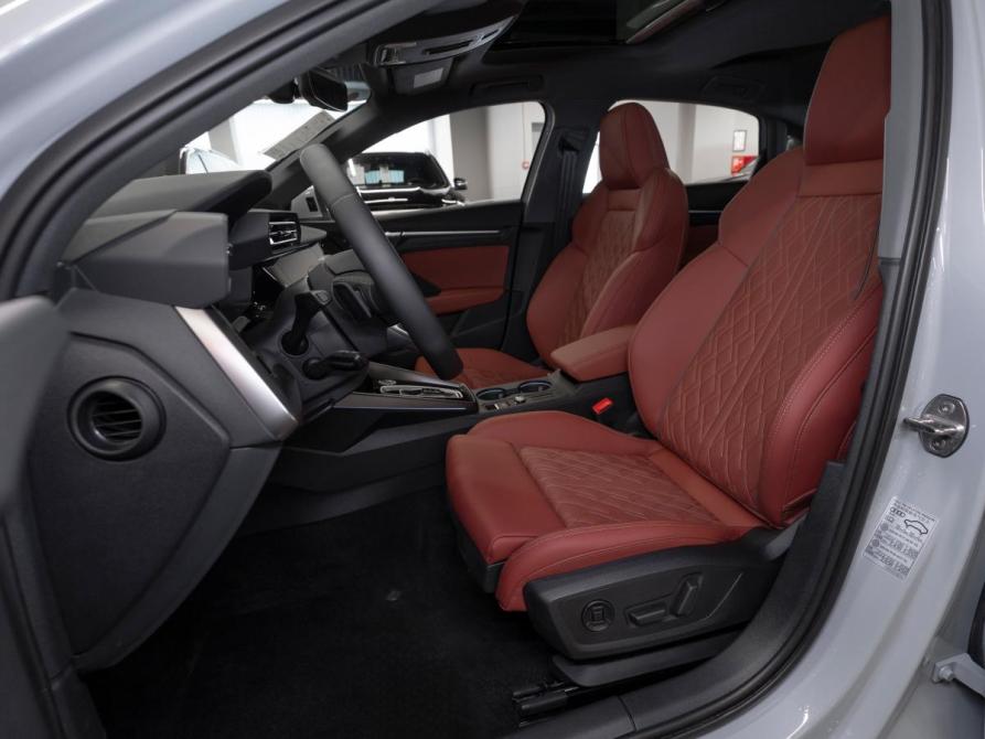 Audi A3 IV (8Y) Рестайлинг Москва  - изображение 9