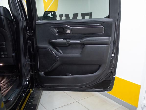 Ram 1500 V с пробегом 2022 года, цена 13 499 000 рублей, 16300 км, offers.body_type.unknown, Автокод Объявления