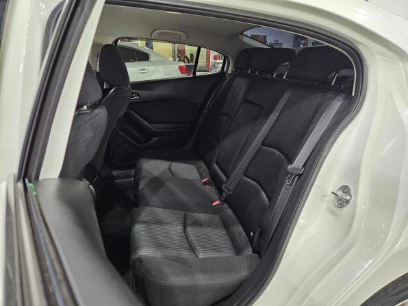 Mazda Axela III с пробегом 2014 года, цена 1 450 000 рублей, 98129 км, седан, Автокод Объявления