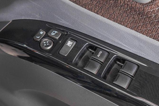 Nissan Roox I с пробегом 2012 года, цена 599 000 рублей, 80000 км, микровэн, Автокод Объявления