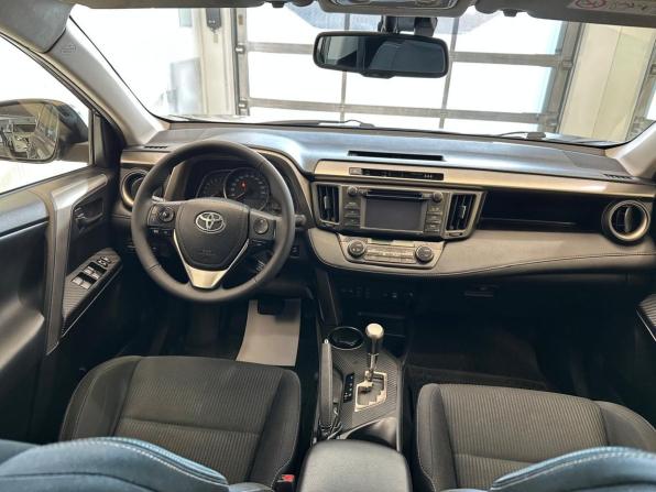 Toyota RAV4 IV (XA40) с пробегом 2013 года, цена 1 850 000 рублей, 200000 км, внедорожник, Автокод Объявления