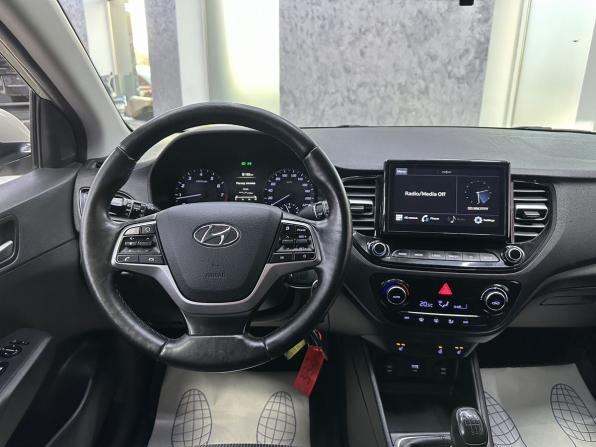 Hyundai Solaris II Рестайлинг с пробегом 2020 года, цена 1 499 000 рублей, 120408 км, седан, Автокод Объявления