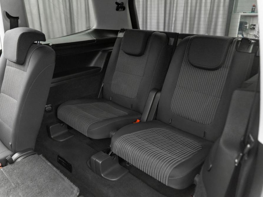 SEAT Alhambra II Рестайлинг Москва  - изображение 17