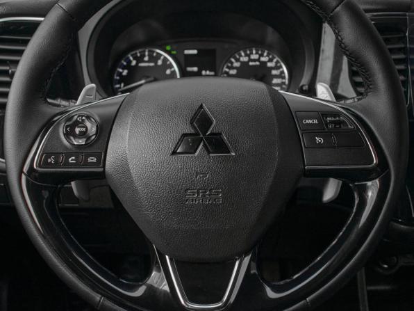 Mitsubishi Outlander III Рестайлинг 2 с пробегом 2016 года, цена 1 999 000 рублей, 171157 км, внедорожник, Автокод Объявления