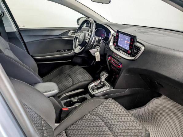 Kia Ceed III с пробегом 2020 года, цена 1 890 000 рублей, 91490 км, универсал, Автокод Объявления