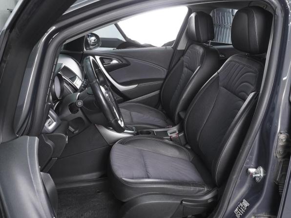 Opel Astra J Рестайлинг с пробегом 2014 года, цена 950 000 рублей, 137222 км, седан, Автокод Объявления
