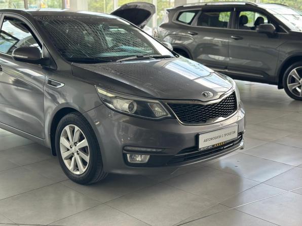 Kia Rio III Рестайлинг с пробегом 2015 года, цена 1 079 000 рублей, 113000 км, седан, Автокод Объявления