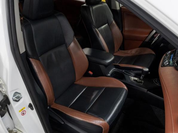Toyota RAV4 IV (XA40) с пробегом 2012 года, цена 1 949 000 рублей, 135728 км, внедорожник, Автокод Объявления