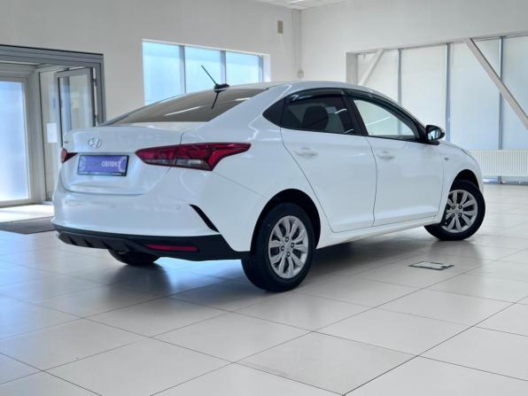 Hyundai Solaris II Рестайлинг с пробегом 2020 года, цена 1 320 000 рублей, 122780 км, седан, Автокод Объявления