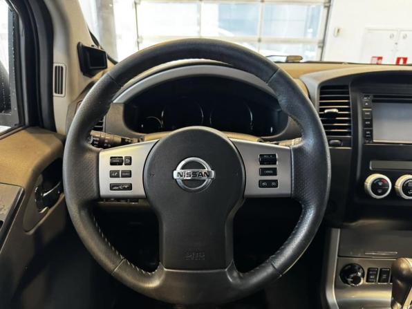 Nissan Pathfinder III Рестайлинг с пробегом 2012 года, цена 1 349 000 рублей, 274000 км, внедорожник, Автокод Объявления