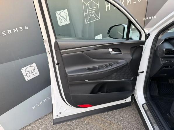 Hyundai Santa Fe IV Рестайлинг с пробегом 2023 года, цена 3 818 000 рублей, 58864 км, внедорожник, Автокод Объявления
