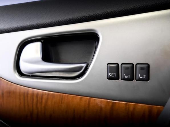 Infiniti QX70 с пробегом 2015 года, цена 2 845 000 рублей, 96495 км, внедорожник, Автокод Объявления