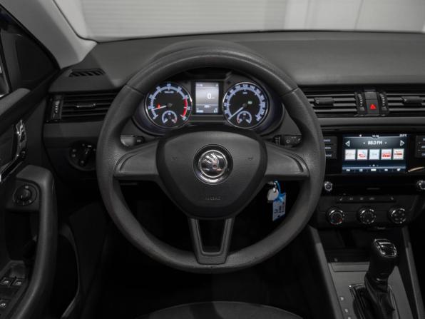 Skoda Octavia III (A7) Рестайлинг с пробегом 2018 года, цена 1 745 000 рублей, 89304 км, лифтбек, Автокод Объявления