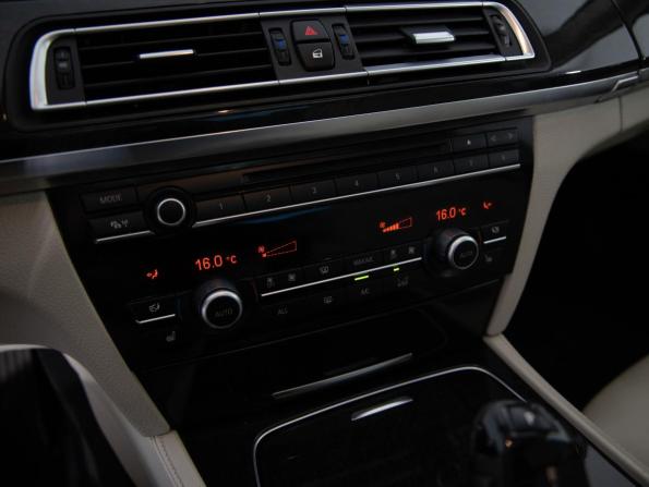 BMW 7 серии V (F01/F02/F04) Рестайлинг с пробегом 2012 года, цена 2 500 000 рублей, 192960 км, седан, Автокод Объявления