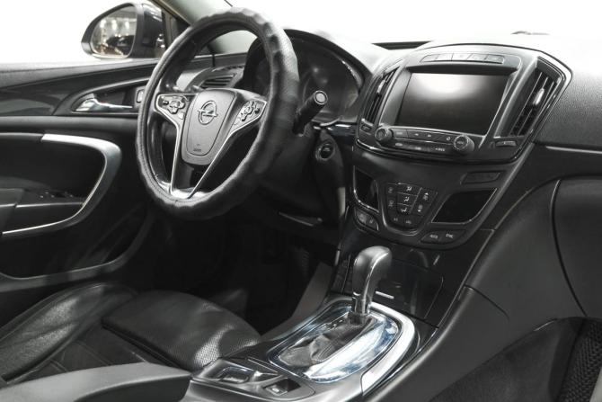 Opel Insignia I Рестайлинг с пробегом 2014 года, цена 979 000 рублей, 200300 км, седан, Автокод Объявления