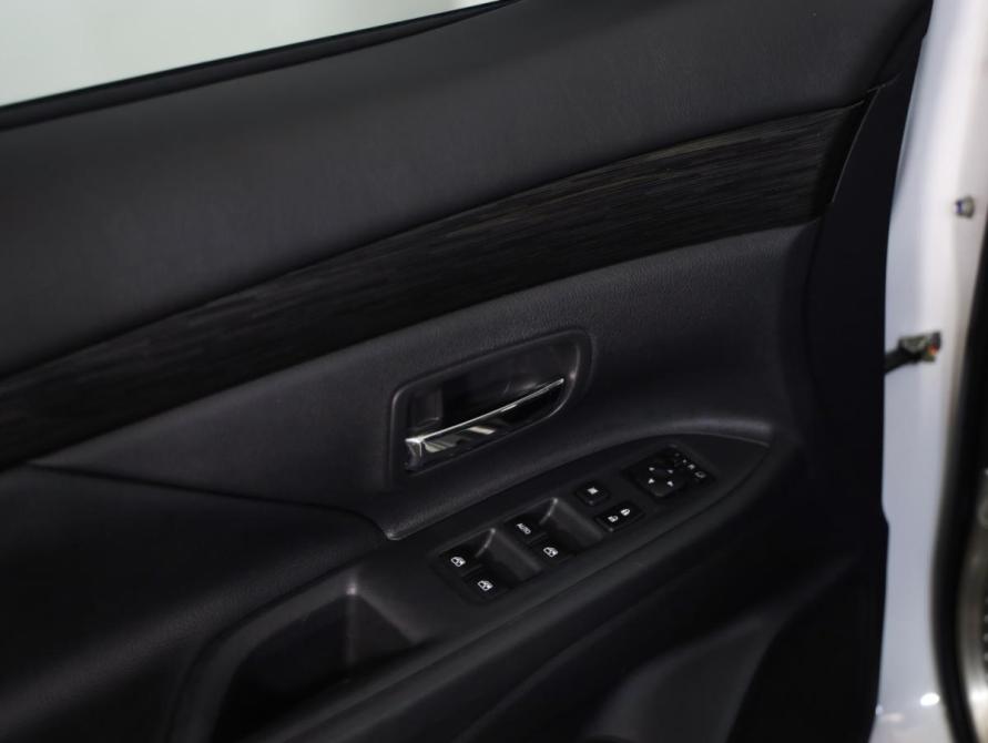Mitsubishi Outlander III Рестайлинг 2 Санкт-Петербург  - изображение 22