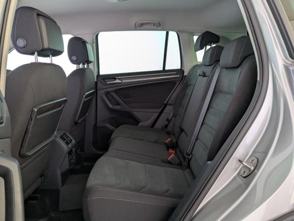 Volkswagen Tiguan II с пробегом 2019 года, цена 2 500 000 рублей, 39283 км, внедорожник, Автокод Объявления