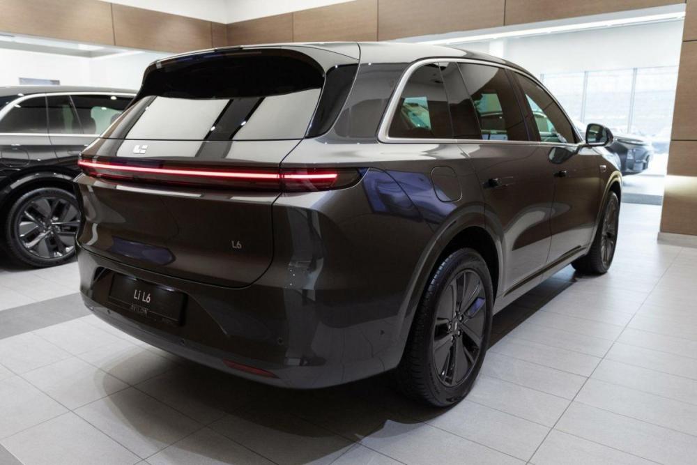 Li Auto (Lixiang) L6 Москва  - изображение 5
