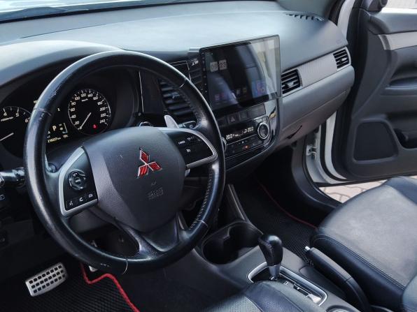 Mitsubishi Outlander III с пробегом 2014 года, цена 1 743 000 рублей, 210227 км, внедорожник, Автокод Объявления