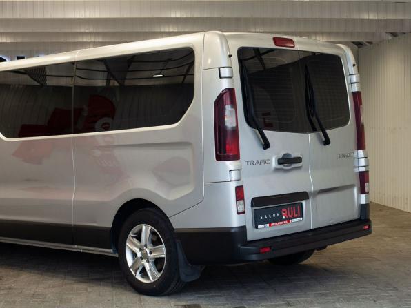 Renault Trafic III с пробегом 2015 года, цена 2 000 000 рублей, 143806 км, минивэн, Автокод Объявления