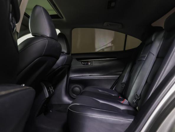 Lexus ES VI Рестайлинг с пробегом 2016 года, цена 2 290 000 рублей, 224424 км, седан, Автокод Объявления